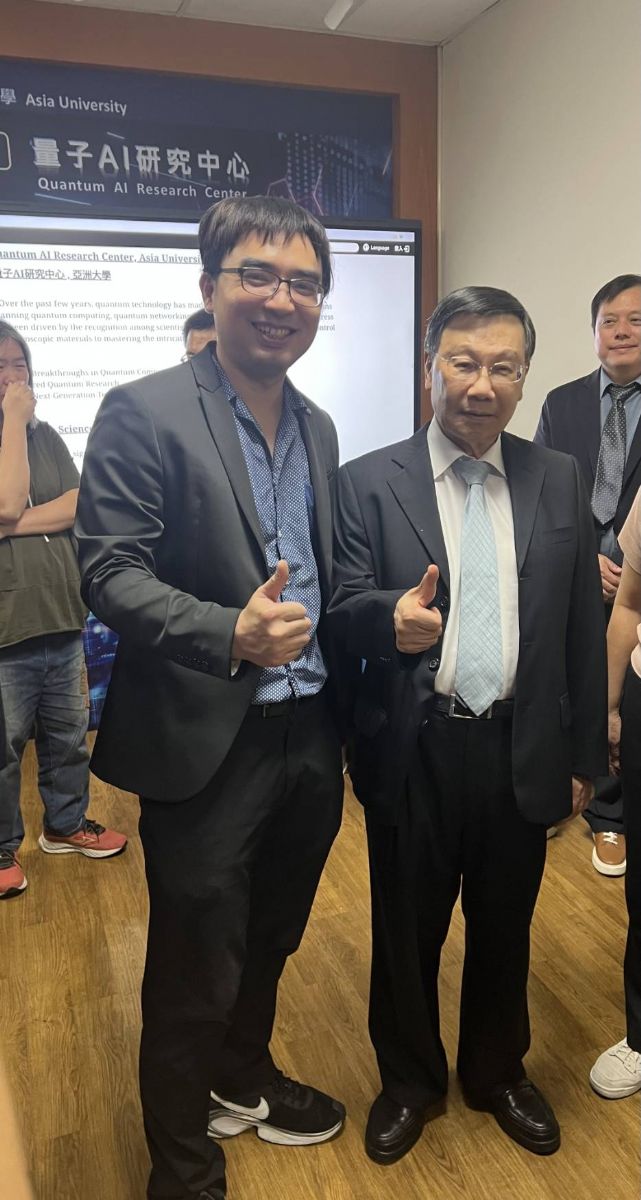 Robuff CEO Peng-Chih Chen attended the opening of Ajou University’s Quantum AI Research Center